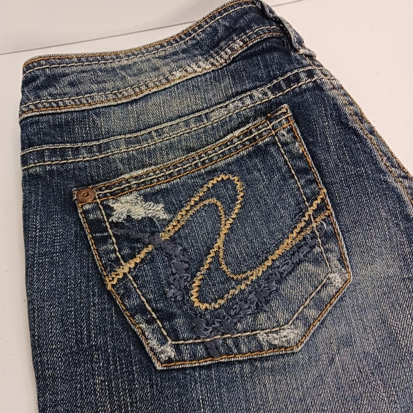 👖Silver Jeans "Tuesday" Distressed Ripped Jeans Size 27/33 EUC - Picture 6 of 10